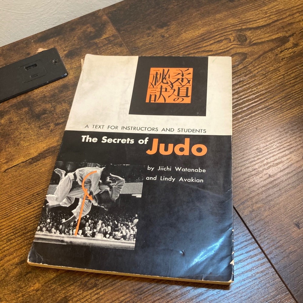 The Secrets of Judo Jiichi Watanabe Lindy Avakian 1967 Tuttle Martial Arts Book